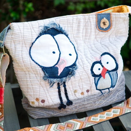 Künstlertasche - UPCYCLING Umhängetasche aus Cord mit Applikation