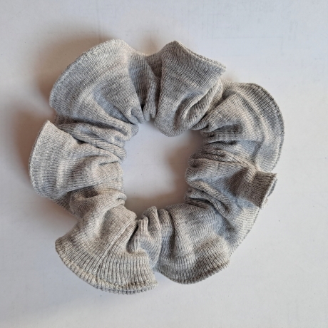 Haargummi Haargummis Scrunchie Scrunchies neu Handarbeit grau