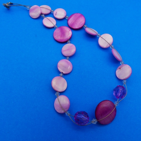 Halskette Perlmuttscheiben, flieder, lila, 45 cm, 2 fädig, Drops