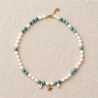 Kauri Muschel Halskette mit Jadeperlen – blau & natur