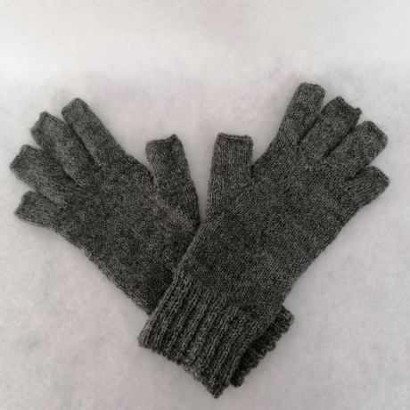 Gestrickte Fingerhandschuhe ohne Kuppen aus Sockenwolle unisex