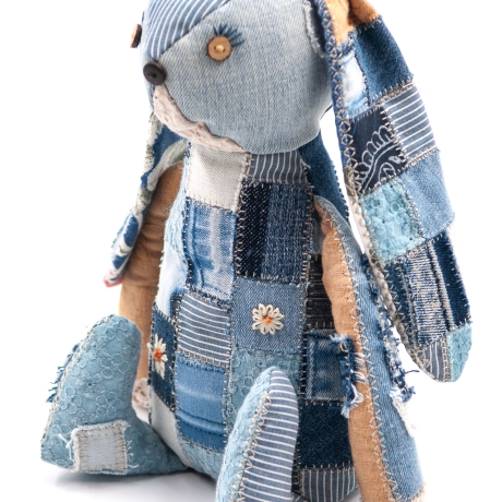 Niedliches Häschen aus Jeansresten - UPCYCLING Stofftier
