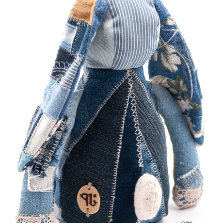 Niedliches Häschen aus Jeansresten - UPCYCLING Stofftier