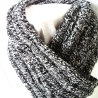 Herrenschal in schwarz-grau mit 3 Zöpfen handgestrickt