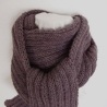 Herrenschal in Aubergine handgestrickt von Hobbyhaus