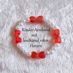 Kinder-Armband Schmuck elastisch Perlen gefädelt Rote Herzen