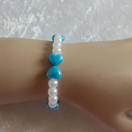 Kinder-Armband 3er-Set Herzen Schmuck elastisch Perlen gefädelt