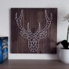 Fadenbild Hirsch, 40 x 40 cm mit Wandaufhängung