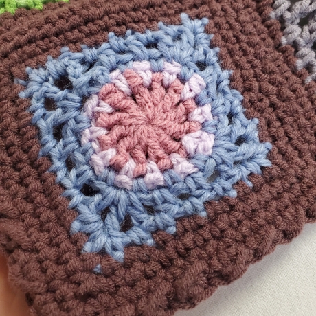 gehäkelte Sofadecke, Granny Square Decke