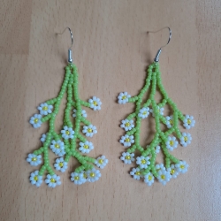 Ohrringe aus Perlen, lang, verschied. Farben, Handarbeit