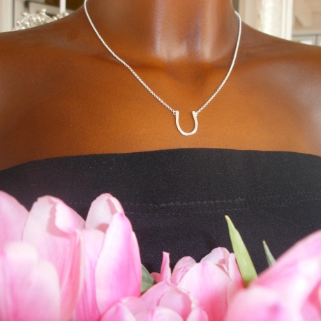 Gehämmert Hufeisen Glücksbringer Talisman 925 Silber