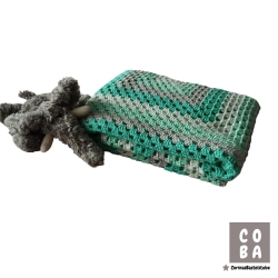 Handgefertigte Babydecke gehäkelt, Granny-Square mint grau 