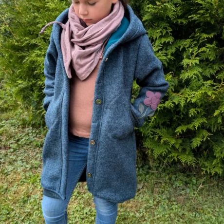 Walkmantel mit Jerseyfutter und Applikationen Gr. 98 bis 152