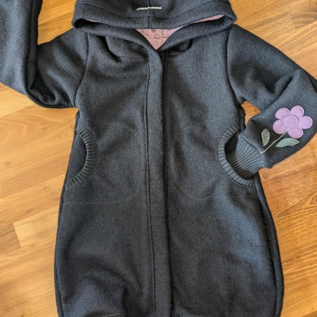 Walkmantel mit Jerseyfutter und Applikationen Gr. 98 bis 152