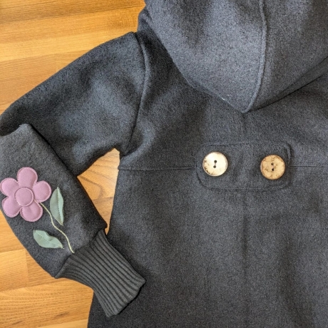 Walkmantel mit Jerseyfutter und Applikationen Gr. 98 bis 152