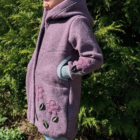 Walkmantel mit Jerseyfutter und Applikationen Gr. 98 bis 152