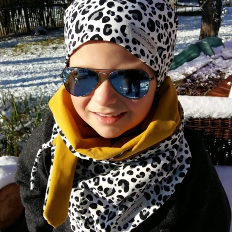 Beanie mit Dreieckstuch im Leoprint 