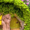 Hobbit Höhle Nistkasten gelbe Tür & Fenster - 32mm Mooshaus