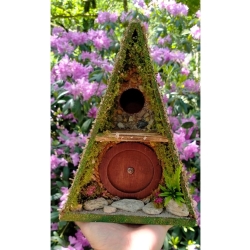 A-Frame Hobbit Vogelhaus - Nistkasten 32mm - mit Moos & Steinen