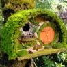 Hobbit Höhle Vogelhaus mit Moos & Balcon - Nistkasten 32mm