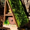 A-Frame Hobbit Nistkasten braune Tür - Mooshaus 32mm Unikat
