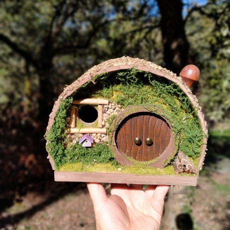 Hobbit Fass Nistkasten - Mooshaus 32mm - runde Tür Unikat