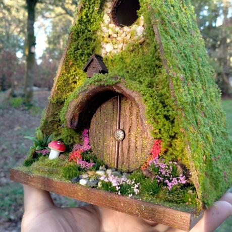 Hobbit Nistkasten Feengarten Pilz - A-Frame 32mm - Unikat