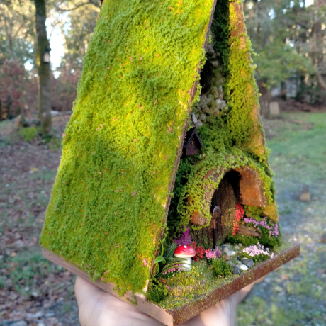 Hobbit Nistkasten Feengarten Pilz - A-Frame 32mm - Unikat