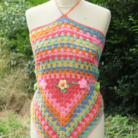 Top gehäkelt Häkeltop Oberteil Bustier Damenmode Handarbeit 