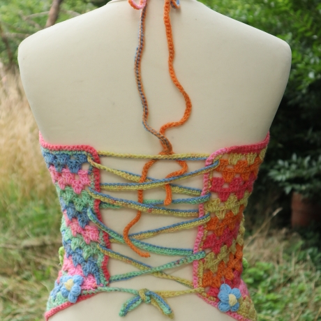 Top gehäkelt Häkeltop Oberteil Bustier Damenmode Handarbeit 