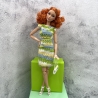 Buntes Puppenkleid und Zubehör für 1:6 Puppen (Barbie, Steffi)
