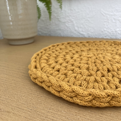 SALE B-Ware • Untersetzer • gelb gehäkelt Deko Boho