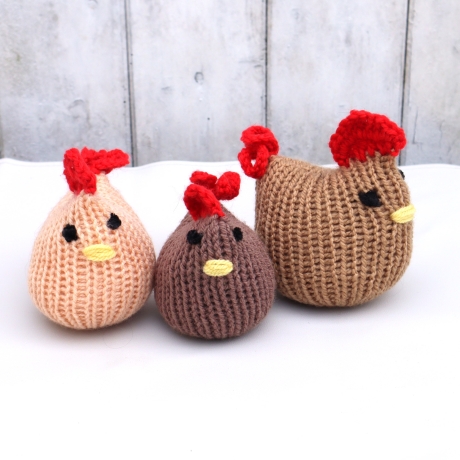 Huhn Osterdeko gestrickt Wohndeko Osterhuhn beige klein Tischdeko