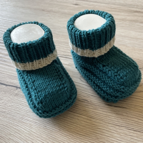Handgestrickte Baby-Schuhe / Booties Gr. 50/56