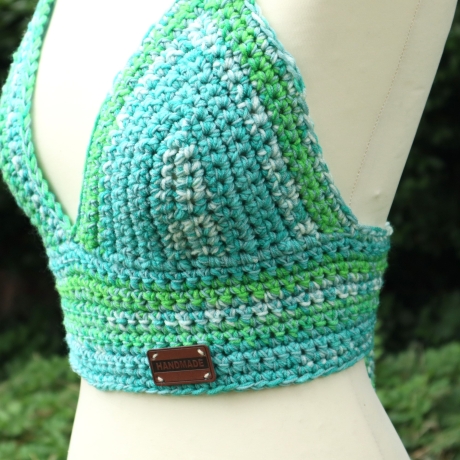 Top gehäkelt Häkeltop Oberteil Bustier Damenmode Handarbeit 