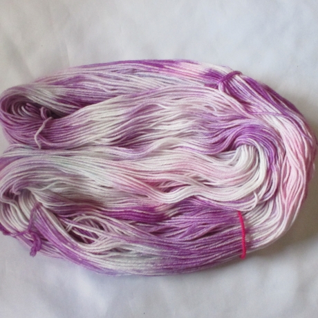 Sockenwolle 4-fach mit Merino handgefärbt LL ca. 400 Meter - 95