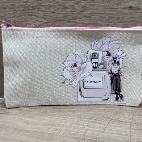 Schminktäschchen - Kosmetik Parfüm Schmuck Papiere Handy