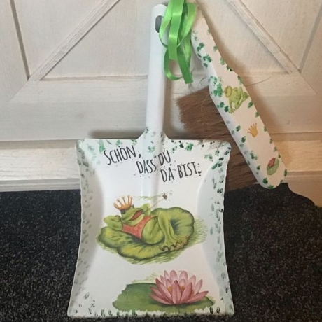 Kehrbesen Set - handmade - Froschmädchen „ Schön, dass du.“ 