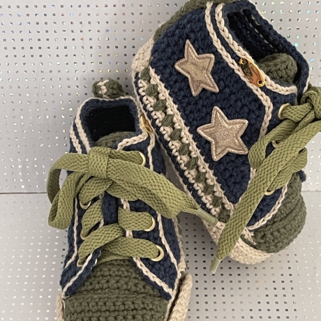 Babyschuhe Turnschuhe Sneaker gehäkelt blau oliv grün