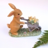 Hase mit Blumenwagen Deko Figur Floristik Aufsteller Tischdeko