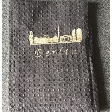 Geschirrtuch mit Spruch Geschenk Einzigartig - „Berlin“ braun