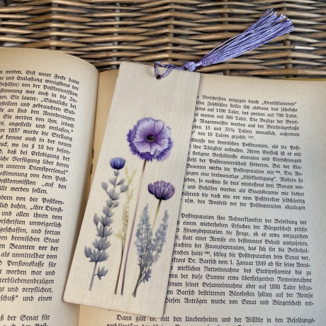 Lesezeichen - Holz - mit lila Wildblume Mohn 