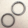 2x Rundkarabiner schwarz-silber 40mm / 32mm Taschenring