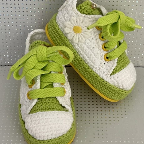 Babyschuhe Turnschuhe Sneaker gehäkelt weiß gelb grün