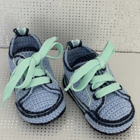 Babyschuhe Turnschuhe Sneaker gehäkelt hellblau mintgrün