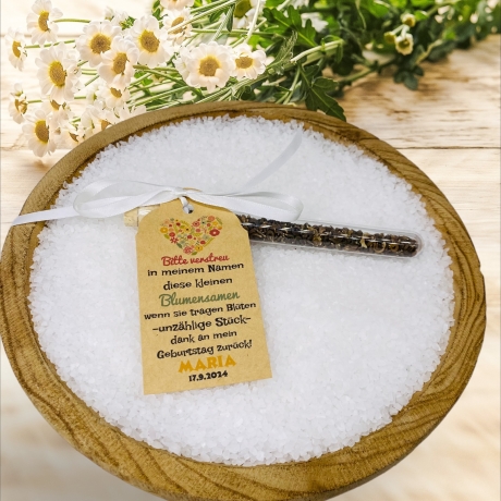 Blühende Samen im Reagenzglas: Personalisiertes Gastgeschenk