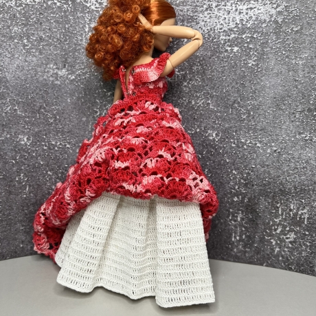 Rotes Puppenkleid und Zubehör für 1:6 Puppen (Barbie, Steffi)