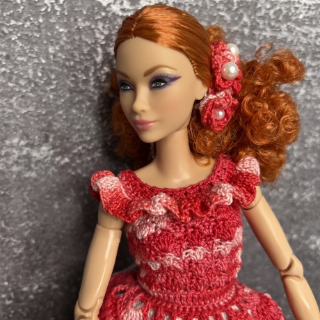 Rotes Puppenkleid und Zubehör für 1:6 Puppen (Barbie, Steffi)