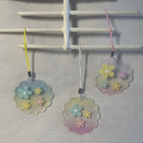Taschenanhänger oder Deko - Pastell Blüten - rund 4,5 cm
