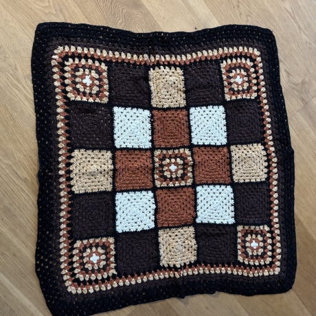 Gehäkelte Granny Square Kniedecke- Kinderdecke -8 -